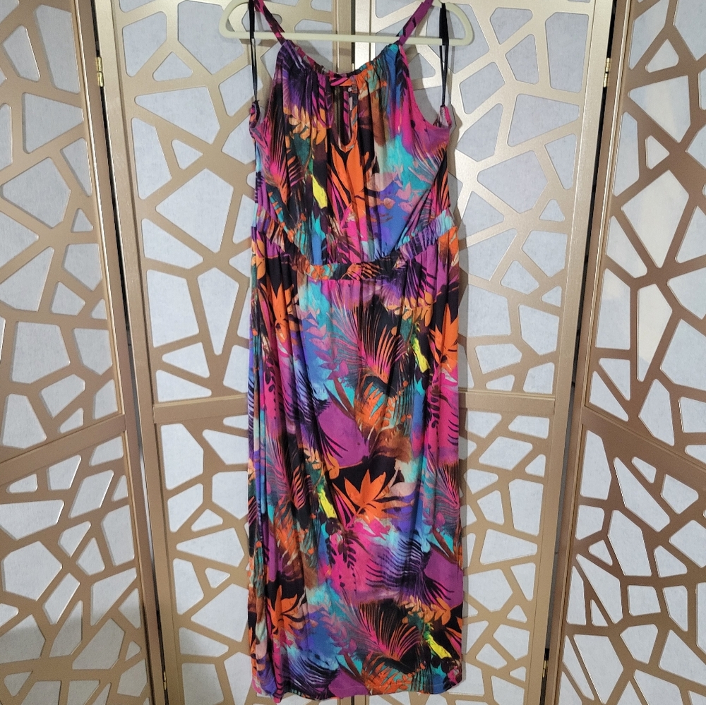 NWOT NEWPORT NEWS Global Exclusive Maxi Dress